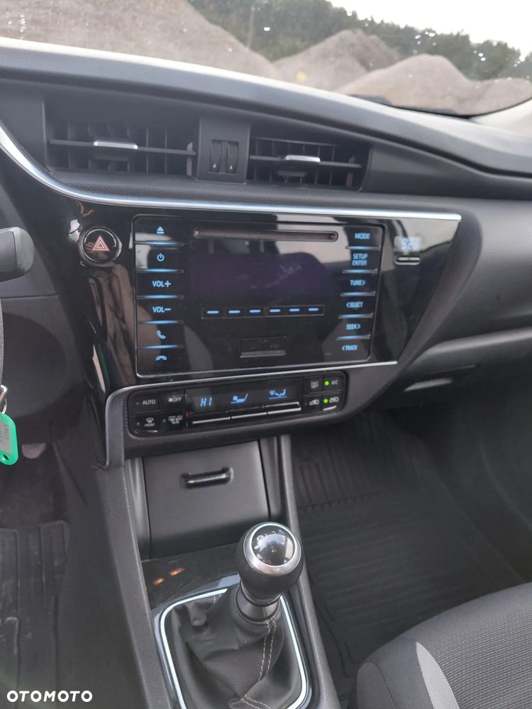 Toyota Auris 1.33 VVT-i Active - 14