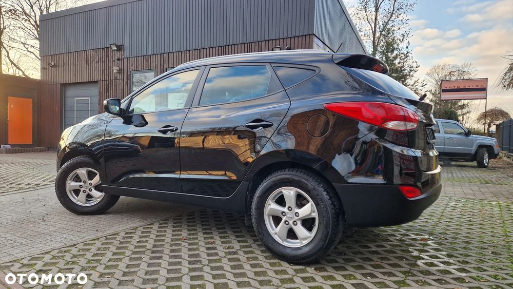 Hyundai ix35 1.6 2WD Fifa World Cup Edition - 4