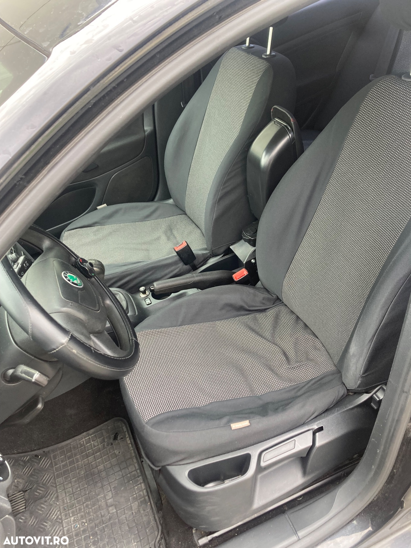 Skoda Octavia Tour 1.6 - 10