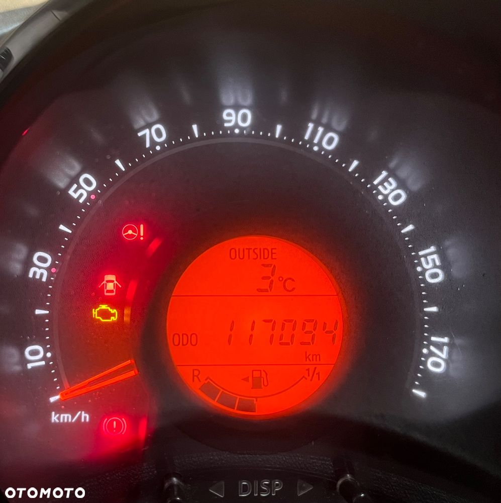 Toyota Aygo x-clusiv - 17