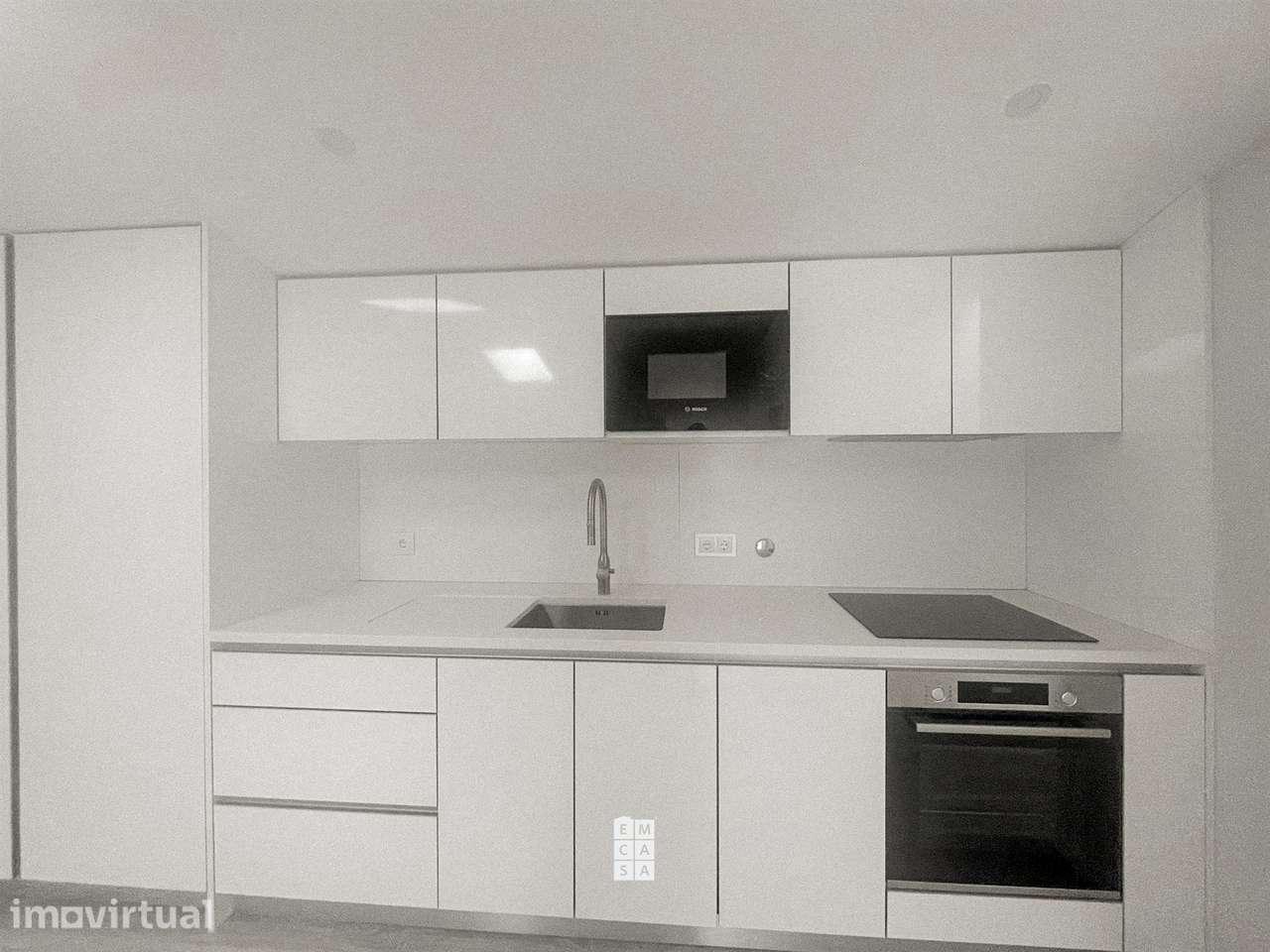 Apartamento T0 Arrendamento em Oliveira de Azeméis, Santiago de Riba-U - Grande imagem: 3/8