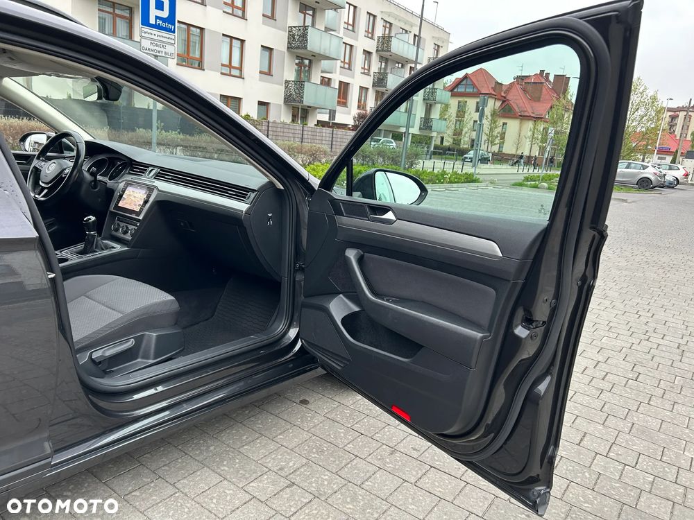 Volkswagen Passat 1.5 TSI EVO Trendline - 18