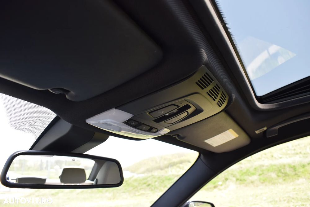 BMW Seria 3 320d Sport-Aut. Sport Line - 23