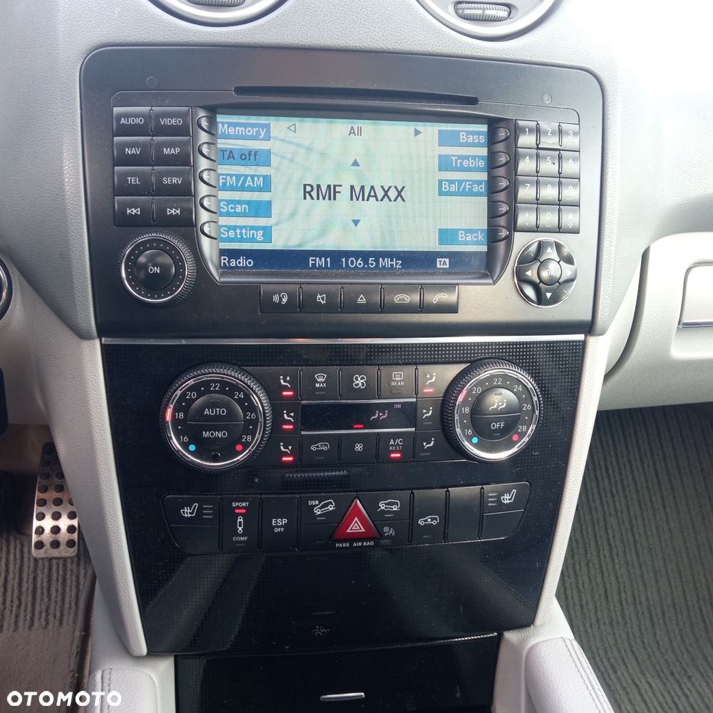 Mercedes-Benz ML - 13