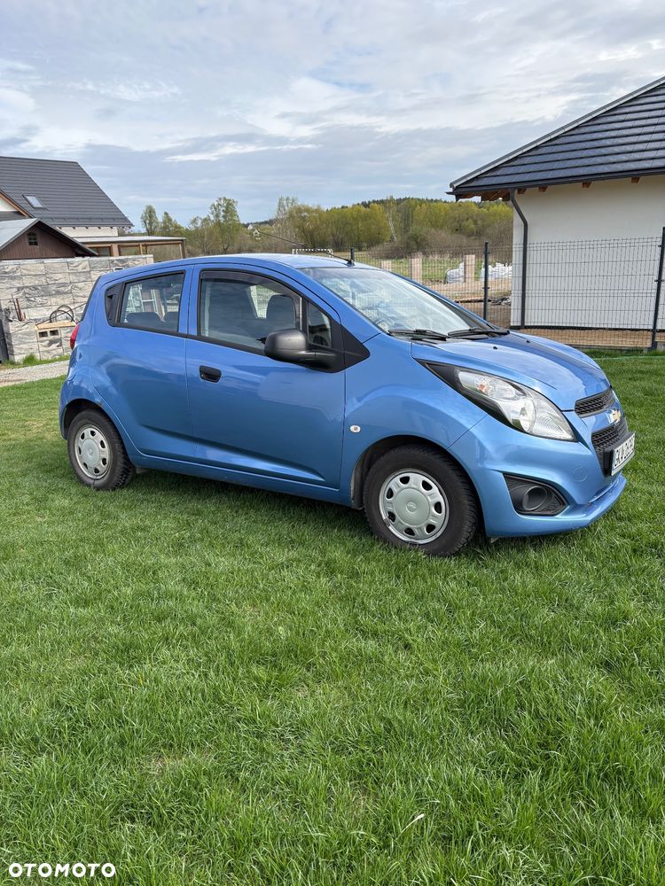 Chevrolet Spark 1.0 Base - 4