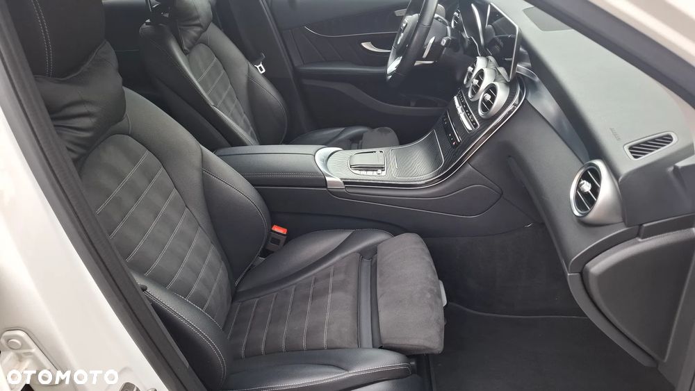 Mercedes-Benz GLC 200 d 4Matic 9G-TRONIC Exclusive - 14