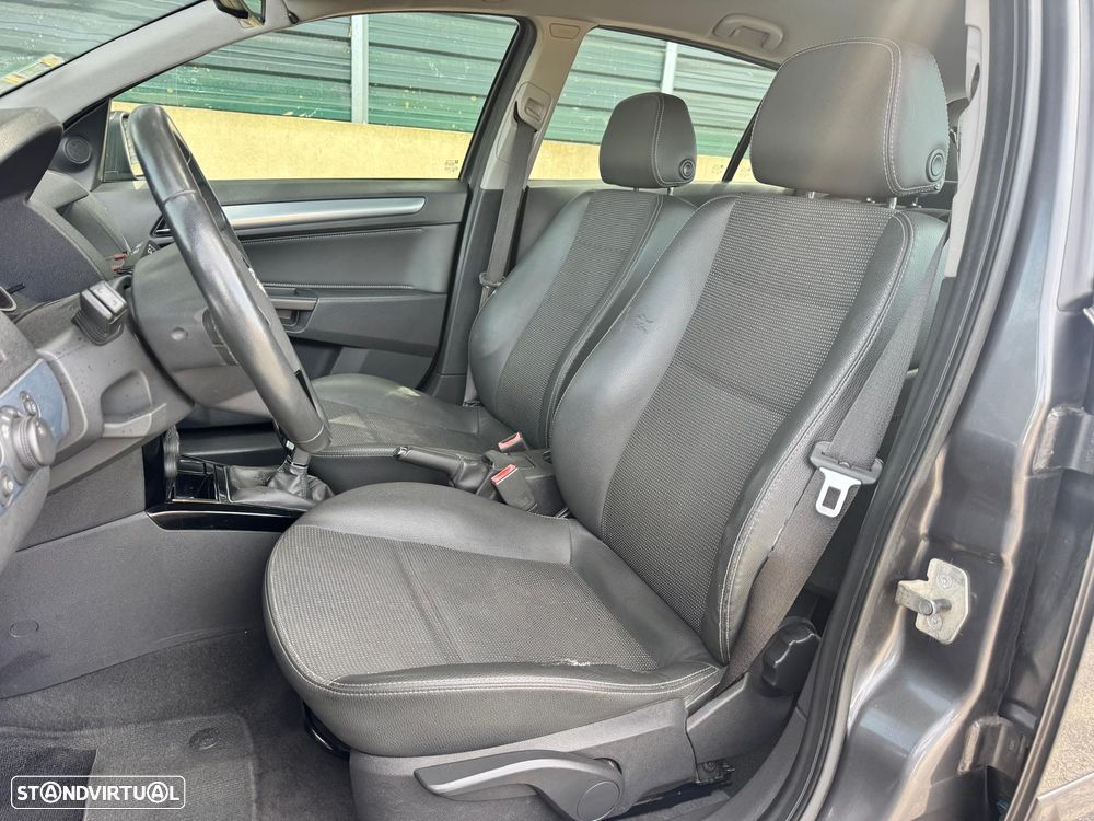 Opel Astra 1.7 CDTi Cosmo ecoFLEX - 16
