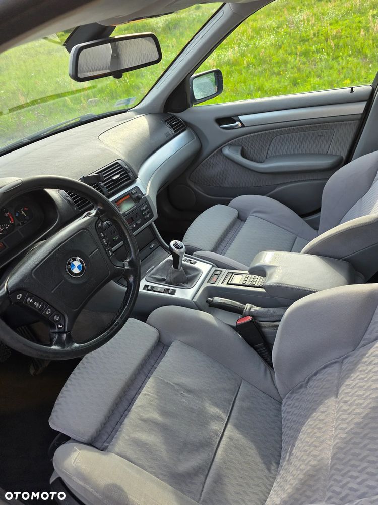 BMW Seria 3 328i - 23