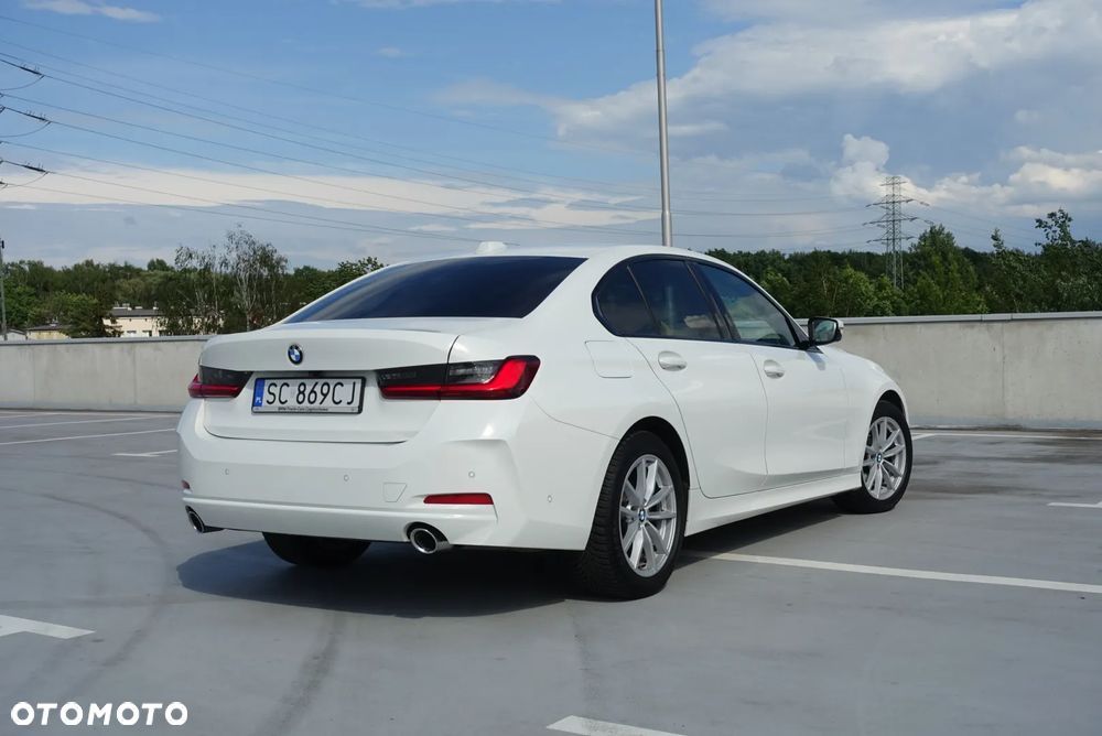 BMW Seria 3 318d - 8