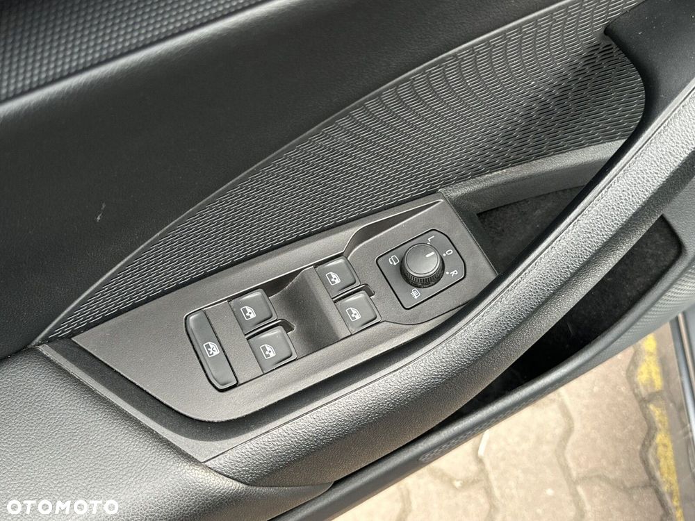 Skoda Octavia 1.5 TSI mHEV Sportline DSG - 31