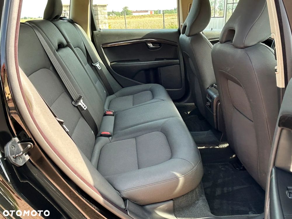 Volvo V70 2.0D Momentum - 24