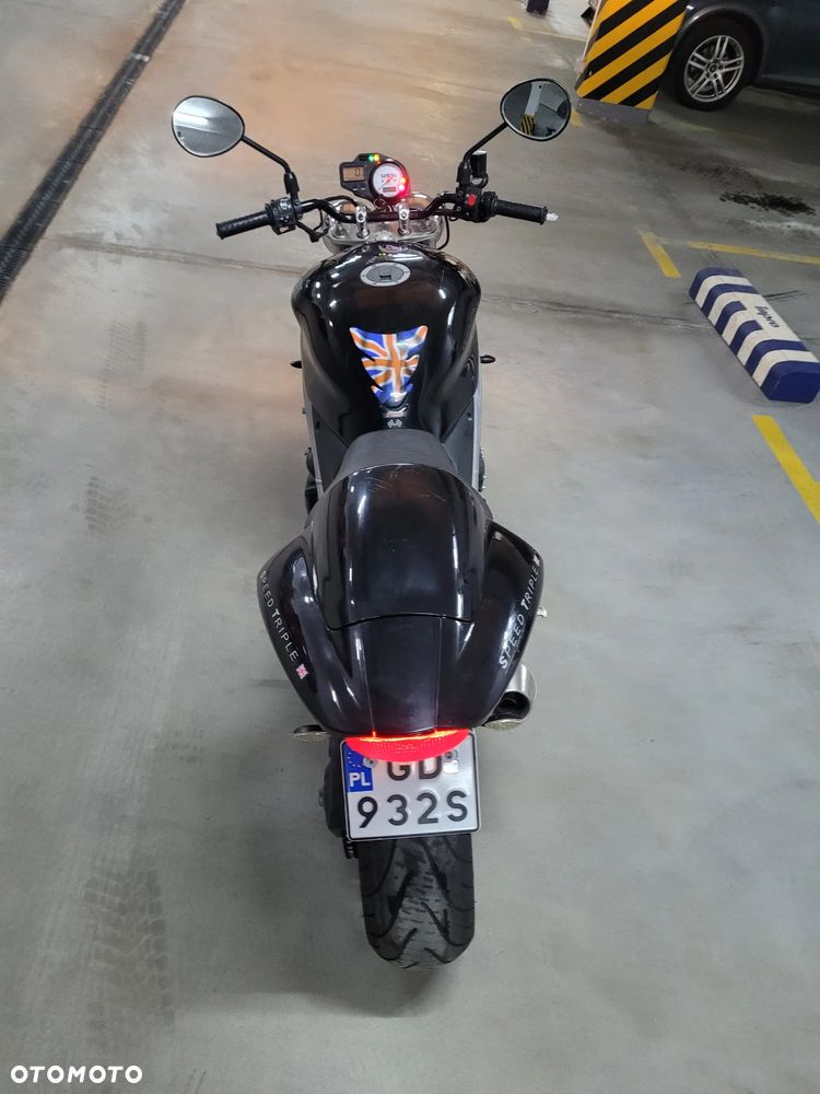 Triumph Speed Triple - 9