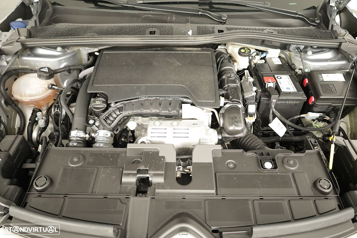Citroën C4 1.2 PureTech Plus EAT8 - 24