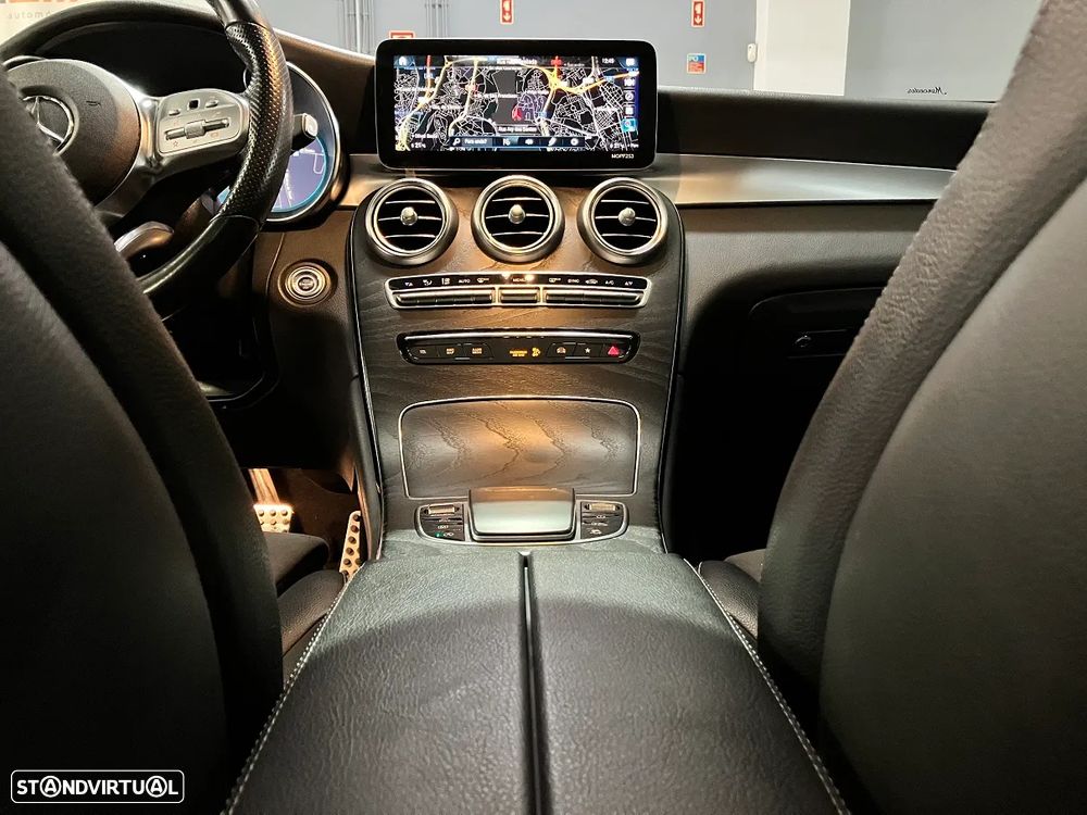 Mercedes-Benz GLC 300 d 4Matic - 31