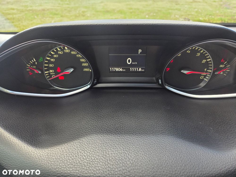 Peugeot 308 1.2 PureTech Allure S&S - 21