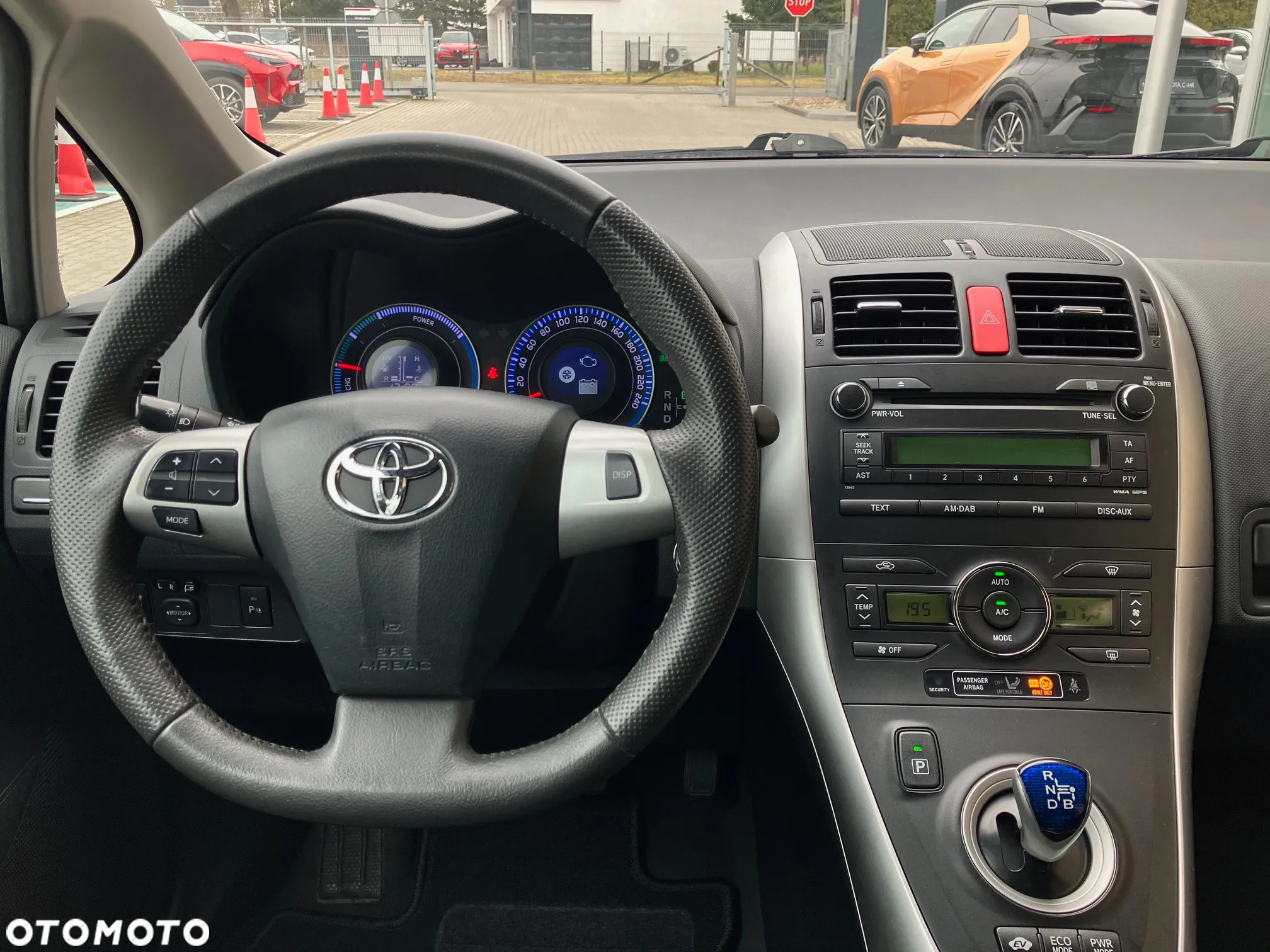 Toyota Auris 1.8 HSD Luna - 18