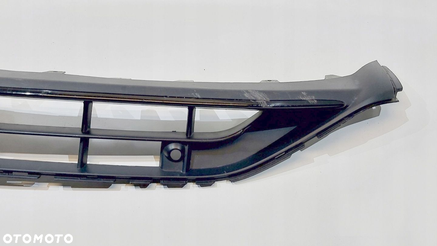 KRATKA ZDERZAKA PRZÓD MERCEDES GLA II W247 H247 A2478854205 - 2