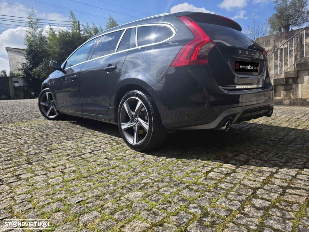 Volvo V60 D6 Twin Engine Geartronic RDesign - 11