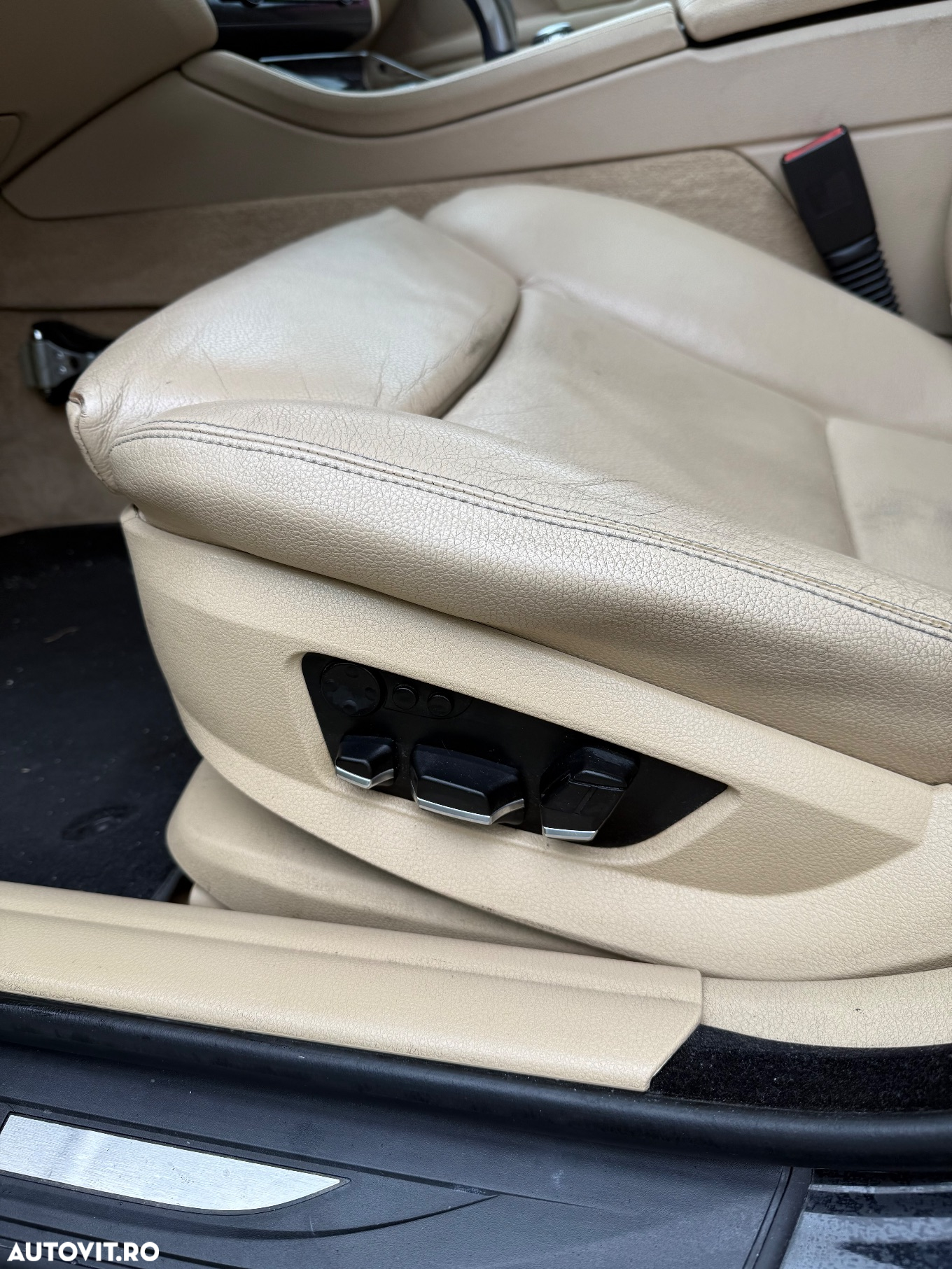 BMW Seria 5 530d xDrive - 9