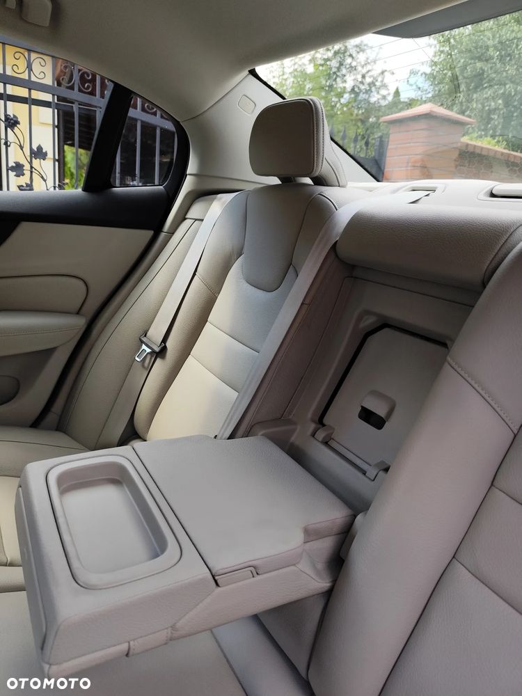 Volvo S60 T4 Inscription - 25