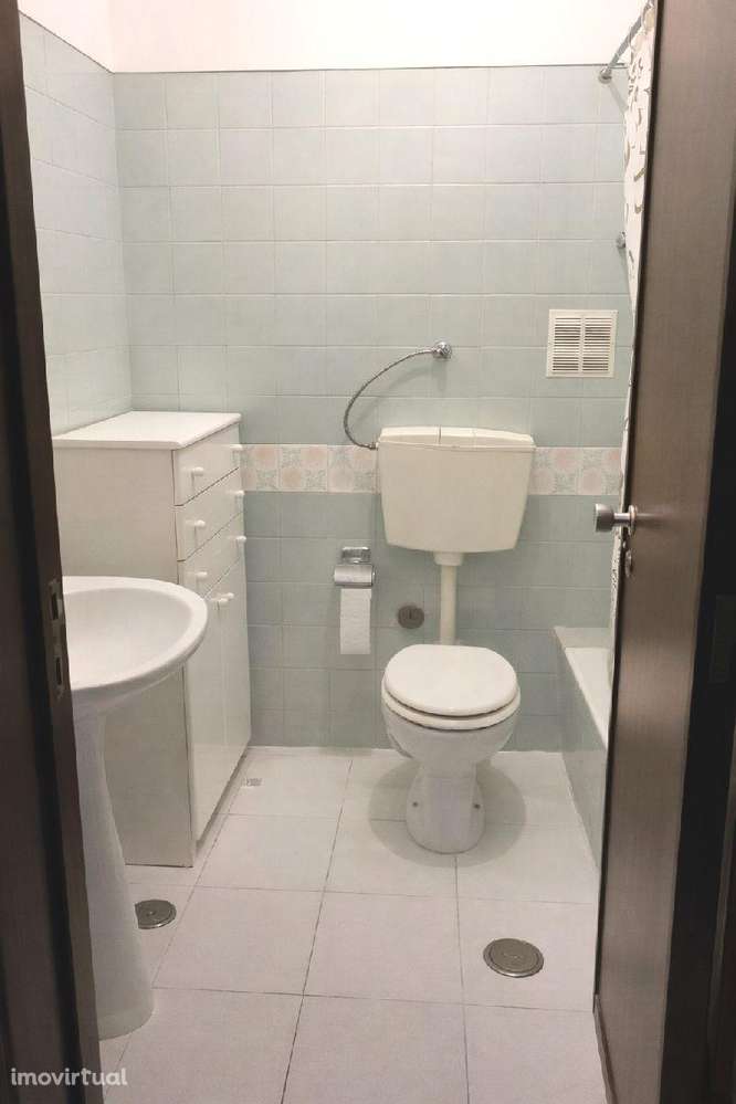 T2 com Potencial em Santo António dos Cavaleiros – Bons Acessos... - Grande imagem: 3/11