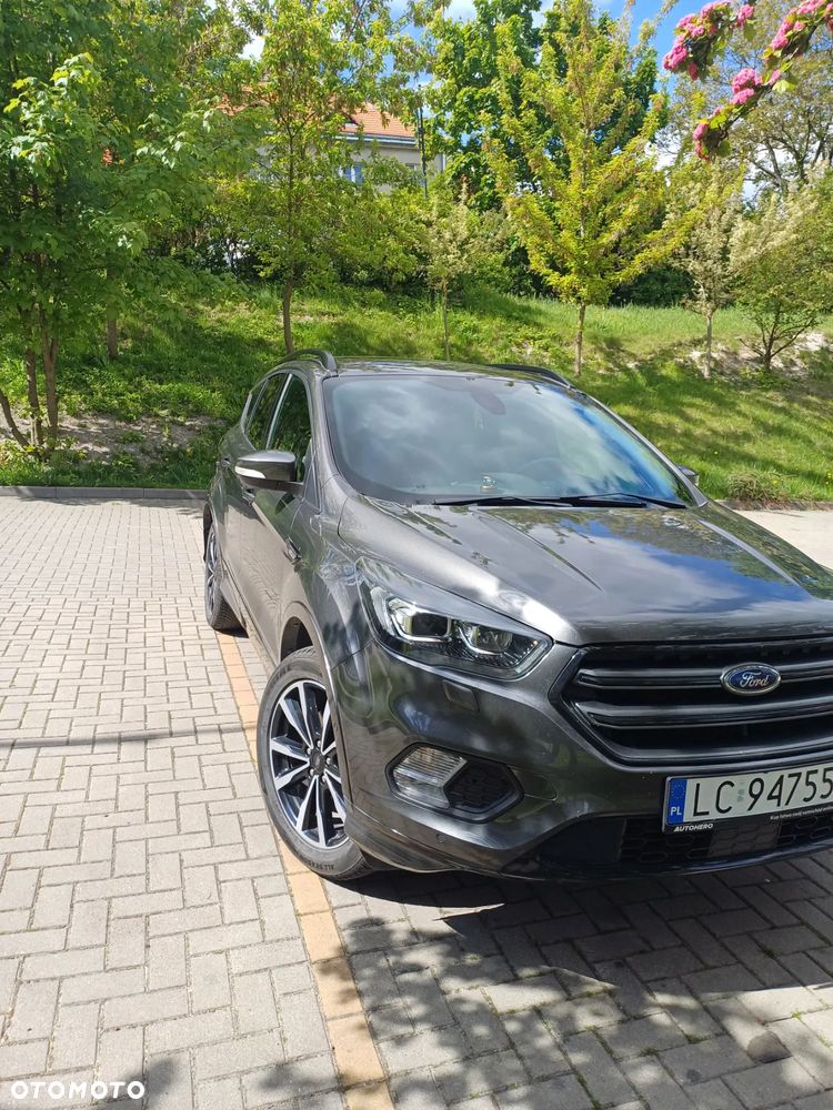 Ford Kuga - 13