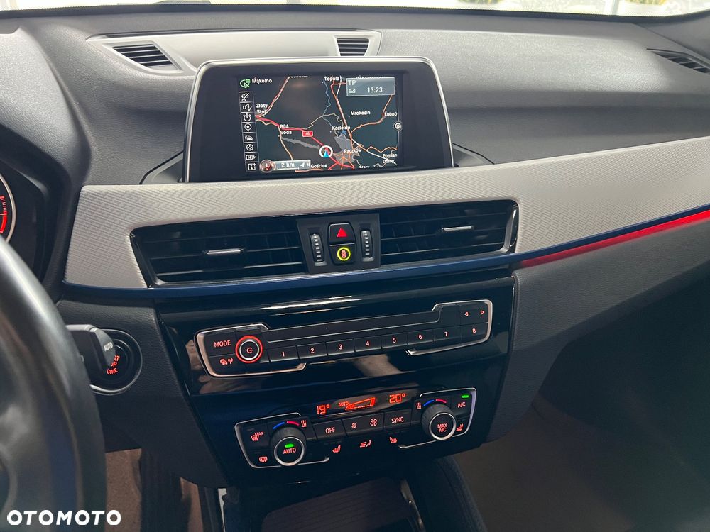BMW X1 - 15
