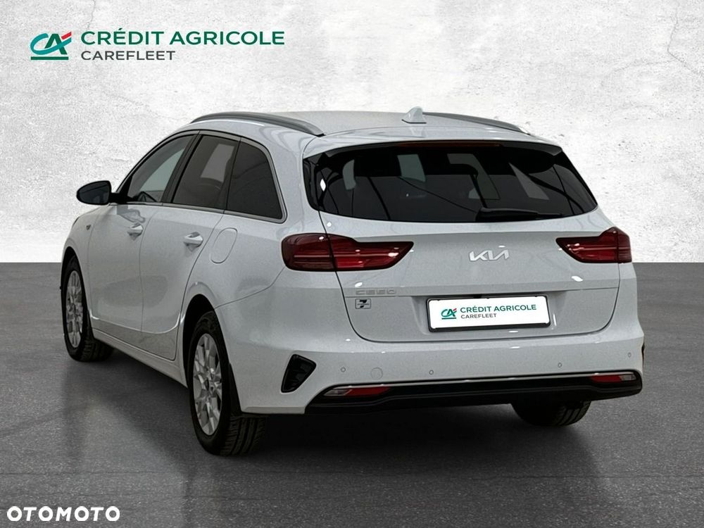 Kia Ceed - 8