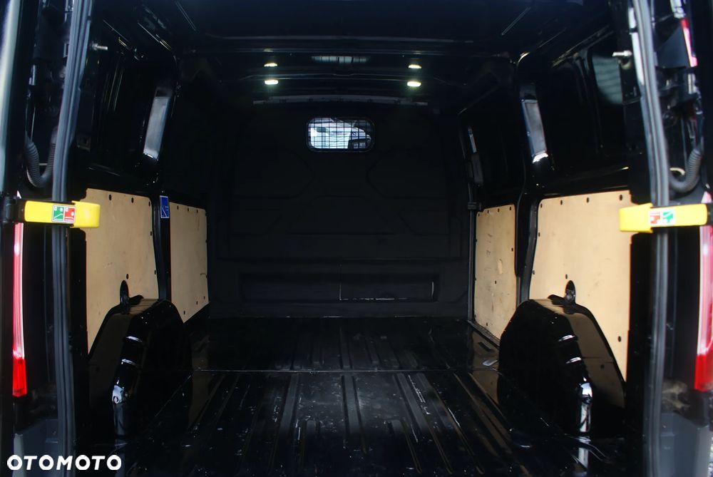 Ford Transit Custom - 19