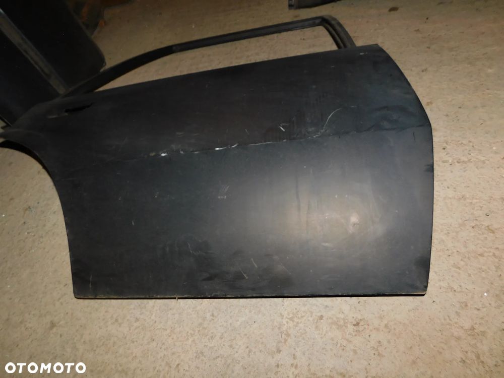 drzwi prawe tył OPEL CORSA ASCONA C NOWE - 2