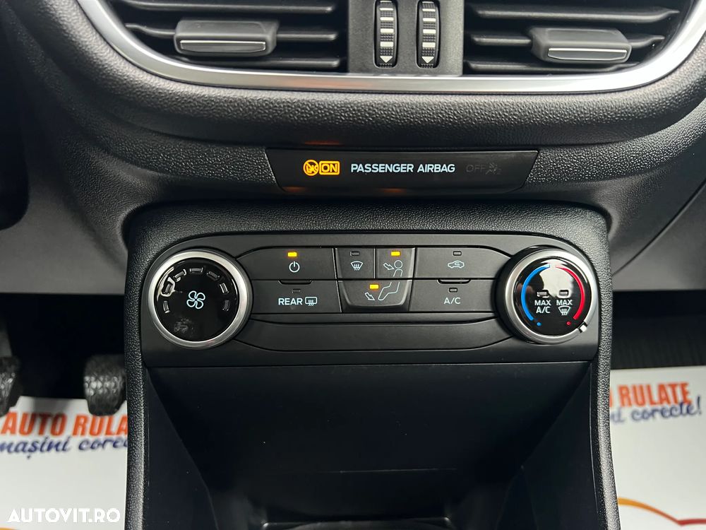 Ford Fiesta 1.0 EcoBoost S&S ACTIVE X - 12