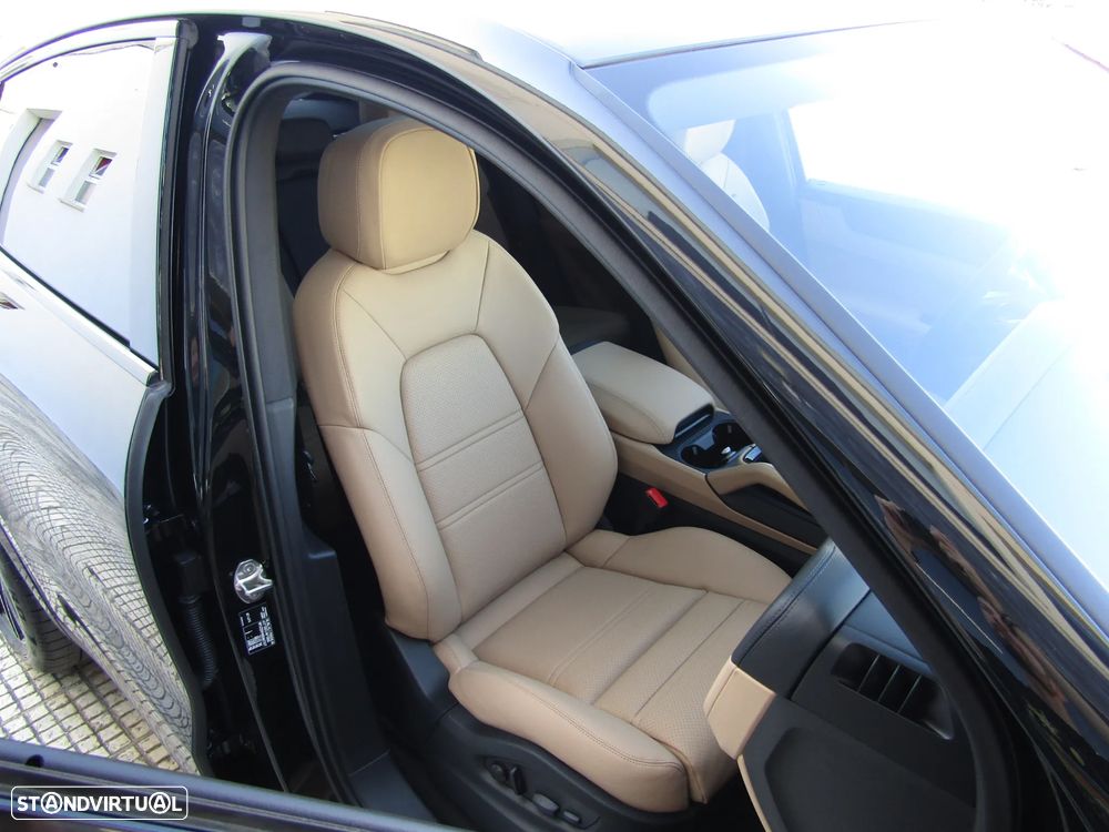 Porsche Cayenne Coupé E-Hybrid - 28