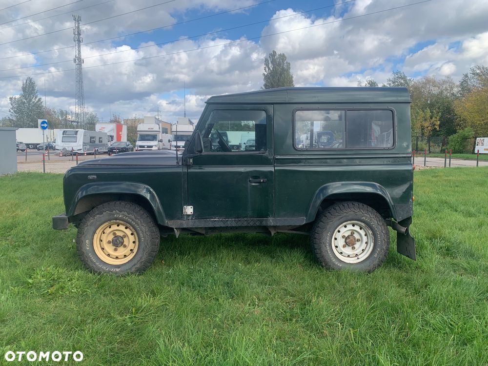 Land Rover Defender - 7