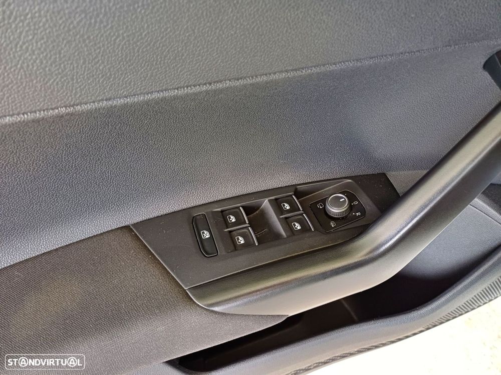 VW Taigo 1.0 TSI R-Line DSG - 12