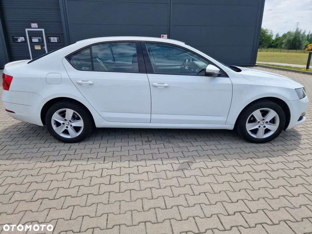 Skoda Octavia 1.5 TSI ACT Ambition - 9