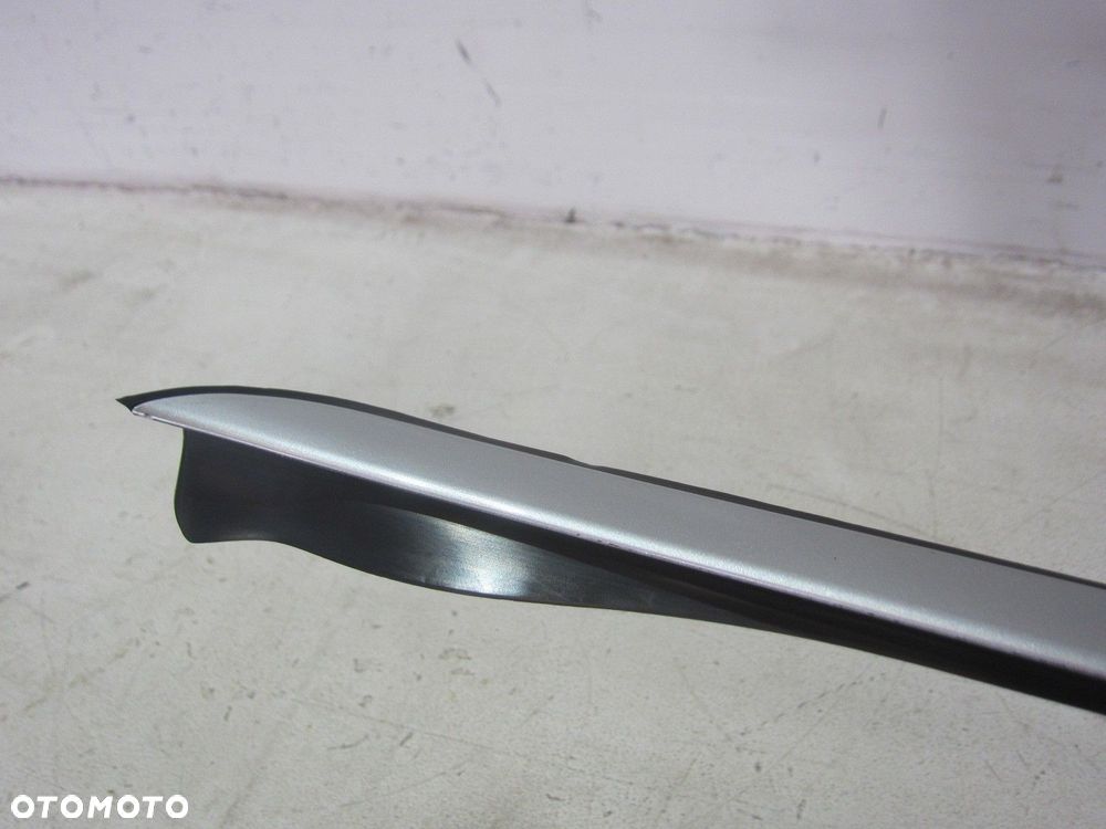 BMW X3 F25 LISTWA ZGARNIAJĄCA SZYBY PRAWA A14 MINERAL SILBER 51317286180 - 5