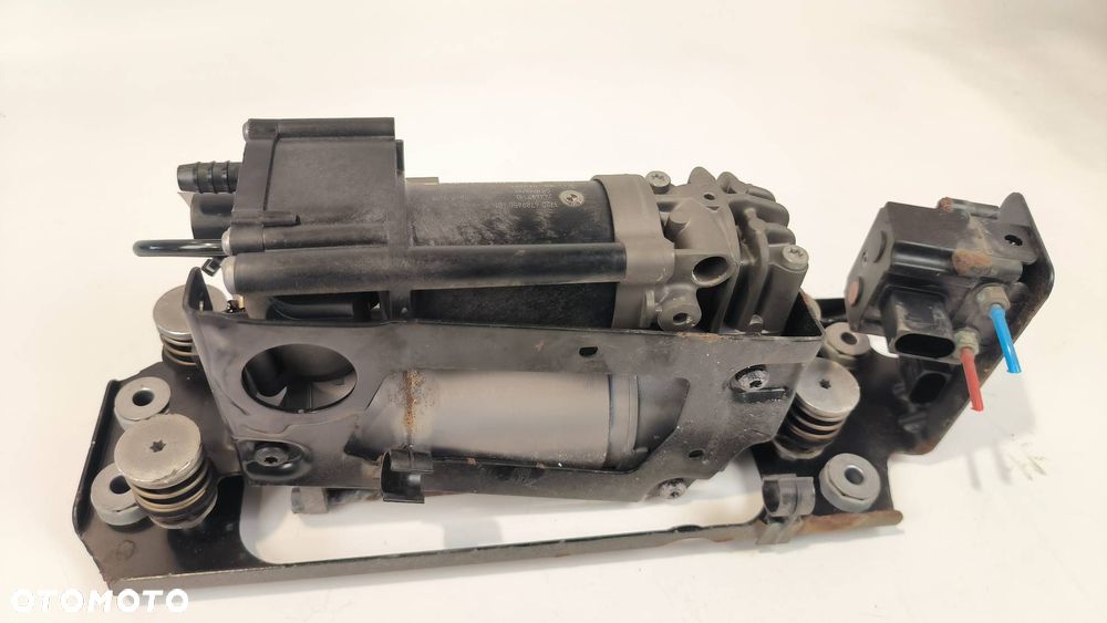KOMPRESOR ZAWIESZENIA BMW 750I L 7 F01 244497-10 - 4