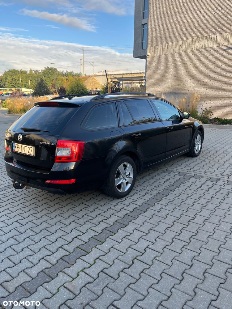 Skoda Octavia 2.0 TDI Ambition DSG - 2