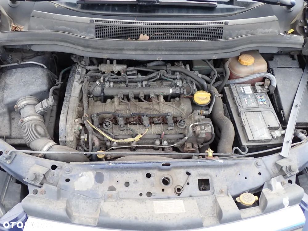 CZĘŚCI - Opel Zafira B II 1,9CDTI Z19DTH 150KM 6B M32 LAKIER Z20Z 2007r. INDEX - 9443 - 5