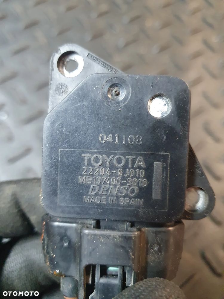 PRZEPŁYWOMIERZ TOYOTA YARIS I COROLLA VERSO AVENSIS II T25 22204-0J010 - 6
