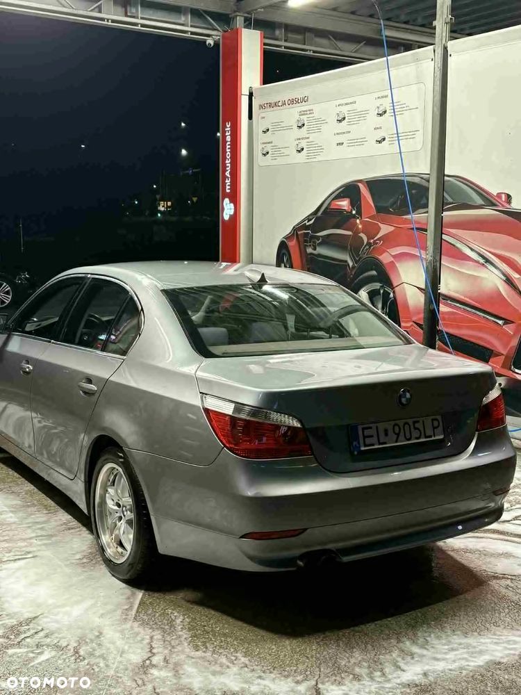BMW Seria 5 525d - 7