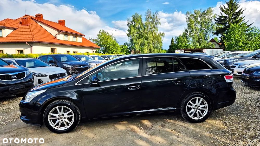 Toyota Avensis Touring Sports 1.8 Executive - 24