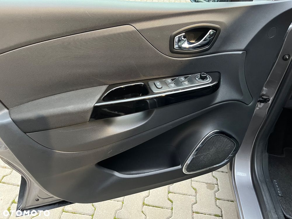 Renault Captur 1.2 TCe Intens EDC - 12