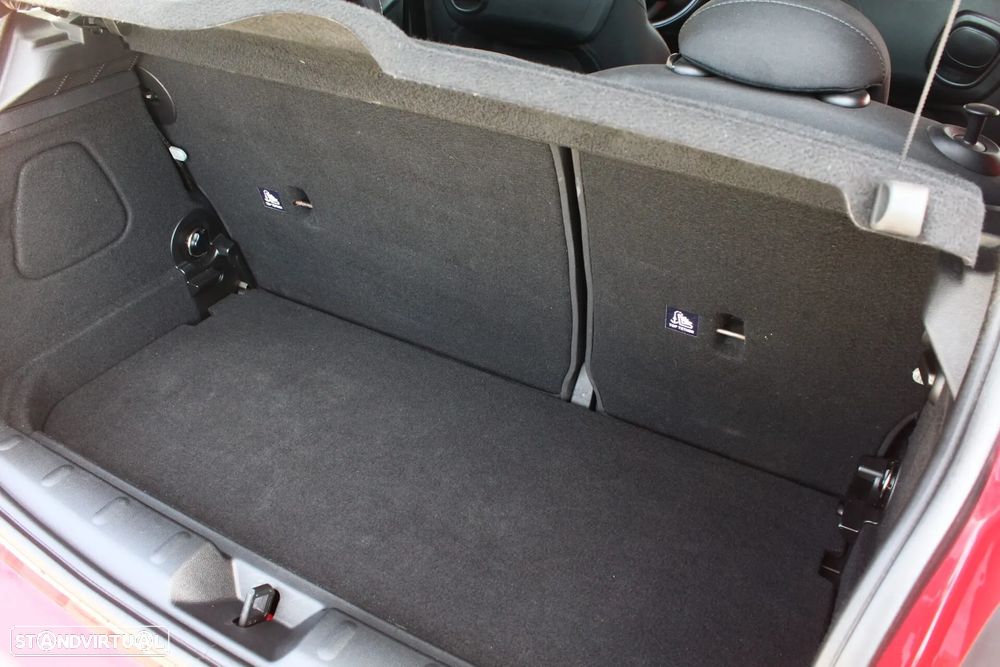 MINI 3 Portas John Cooper Works - 23