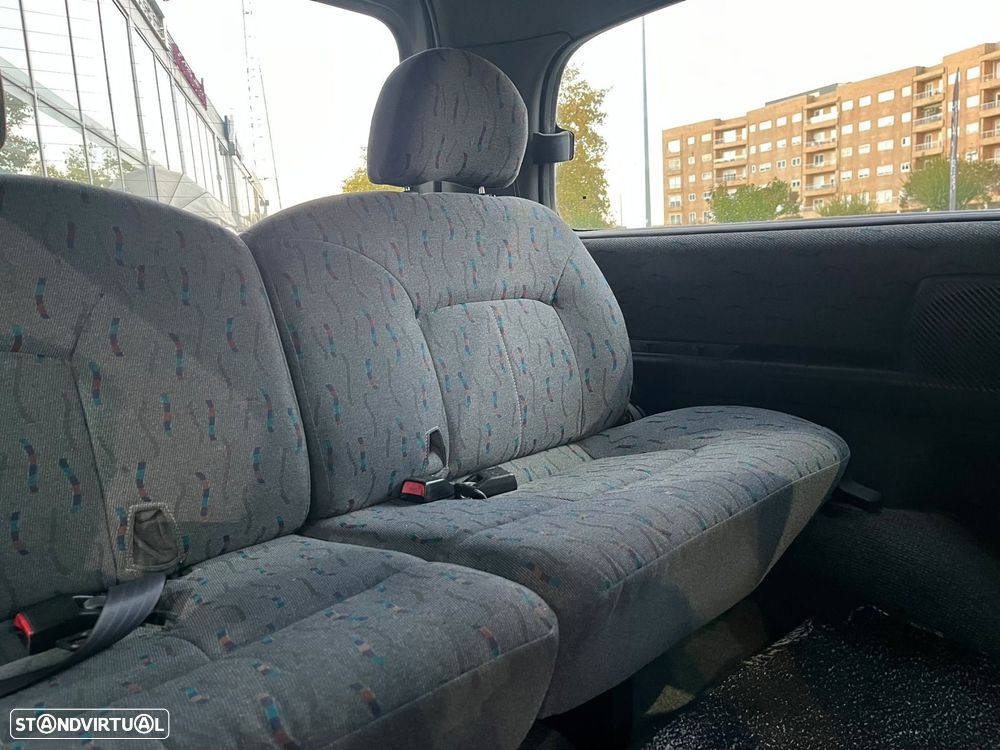 Hyundai H-1 - 12