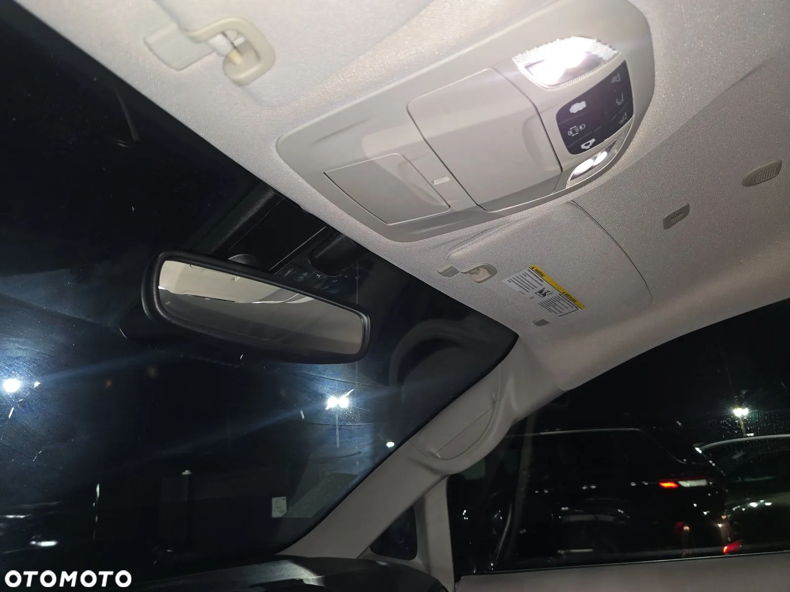 Chrysler Pacifica - 11