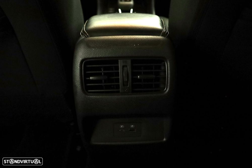 Nissan Qashqai 1.3 DIG-T N-Connecta LED Xtronic - 22