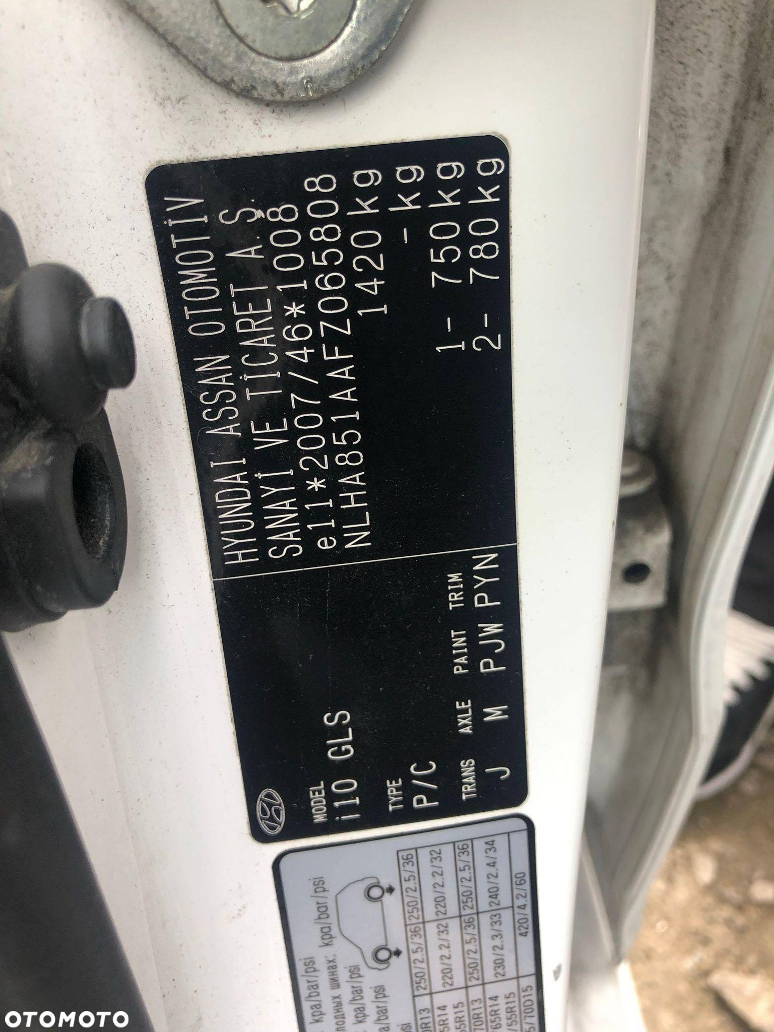 Hyundai i10 1.0 BlueDrive Comfort - 31