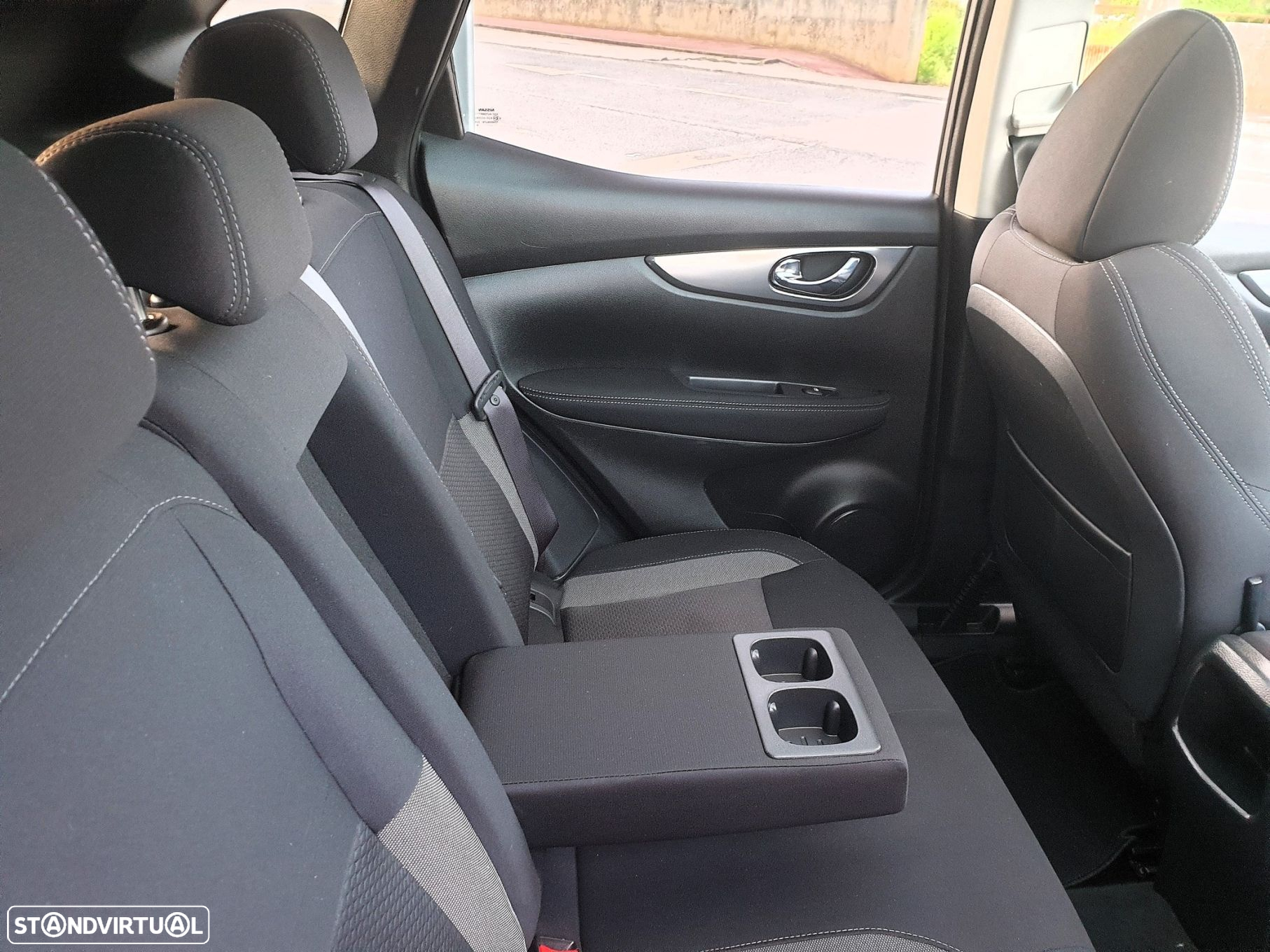 Nissan Qashqai 1.5 dCi N-Connecta Led - 35