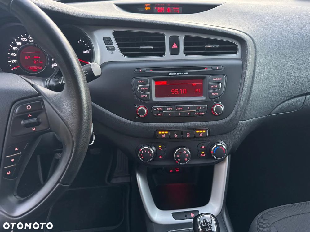Kia Ceed - 17